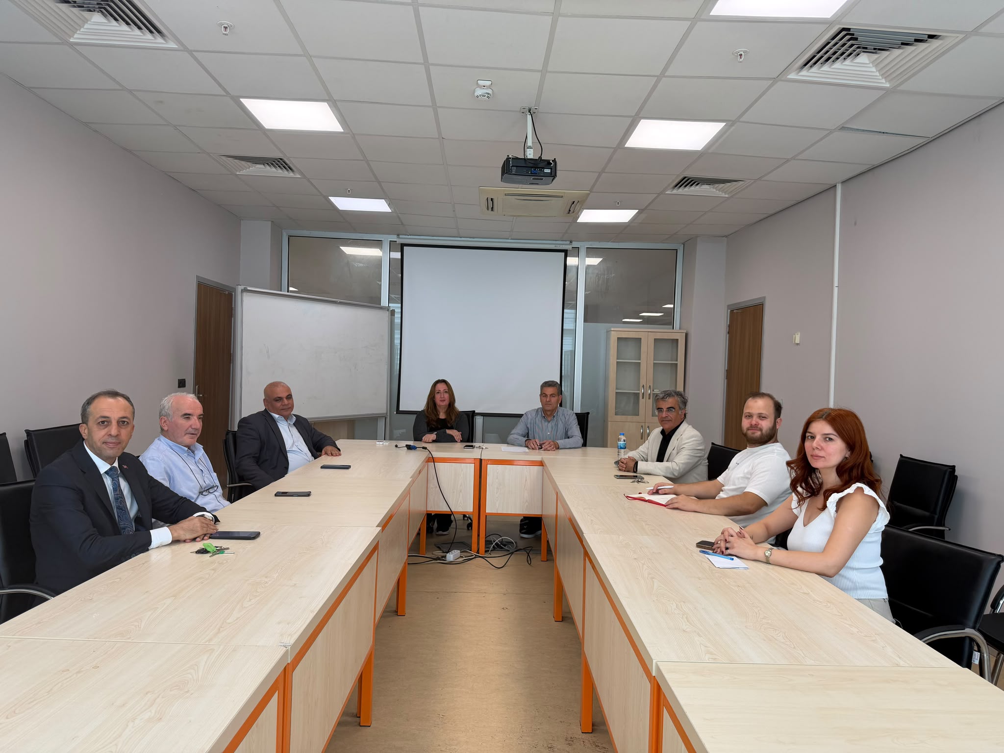 İşletme Bölümü Akademik Kurul Toplantısı Gerçekleştirildi
